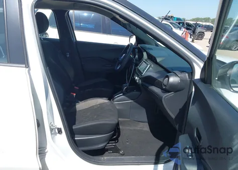 2020 Nissan Kicks S Xtronic Cvt z USA, uszkodzony, nr VIN 3N1CP5BV2LL528809